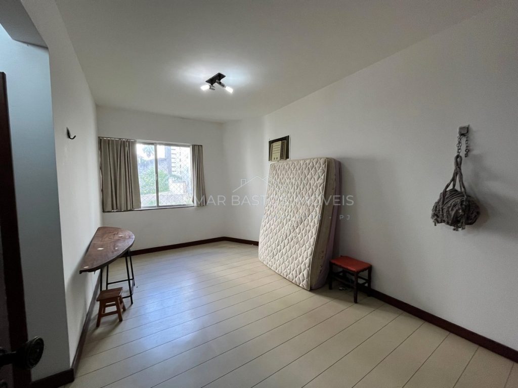 Apartamento 4 quartos, sendo 1 suíte, à venda no bairro da Pituba, em Salvador/BA