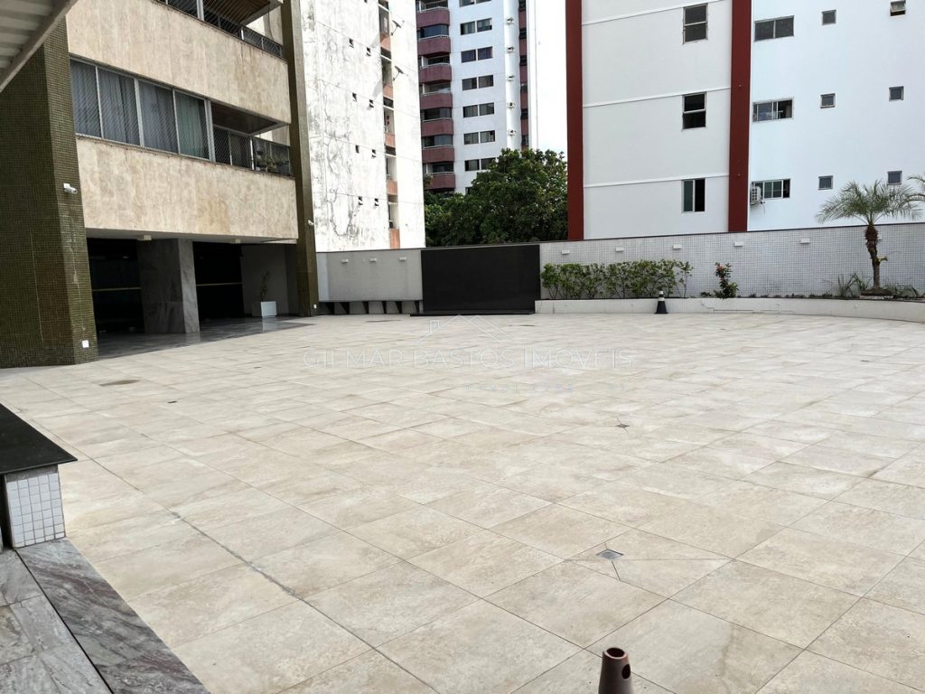 Apartamento 4 quartos, sendo 1 suíte, à venda no bairro da Pituba, em Salvador/BA