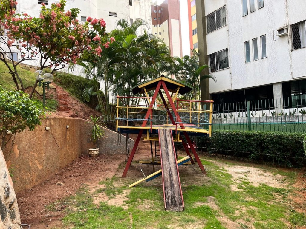 Apartamento 4 quartos, sendo 1 suíte, à venda no bairro da Pituba, em Salvador/BA