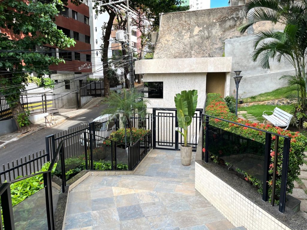 Apartamento 4 quartos, sendo 1 suíte, à venda no bairro da Pituba, em Salvador/BA