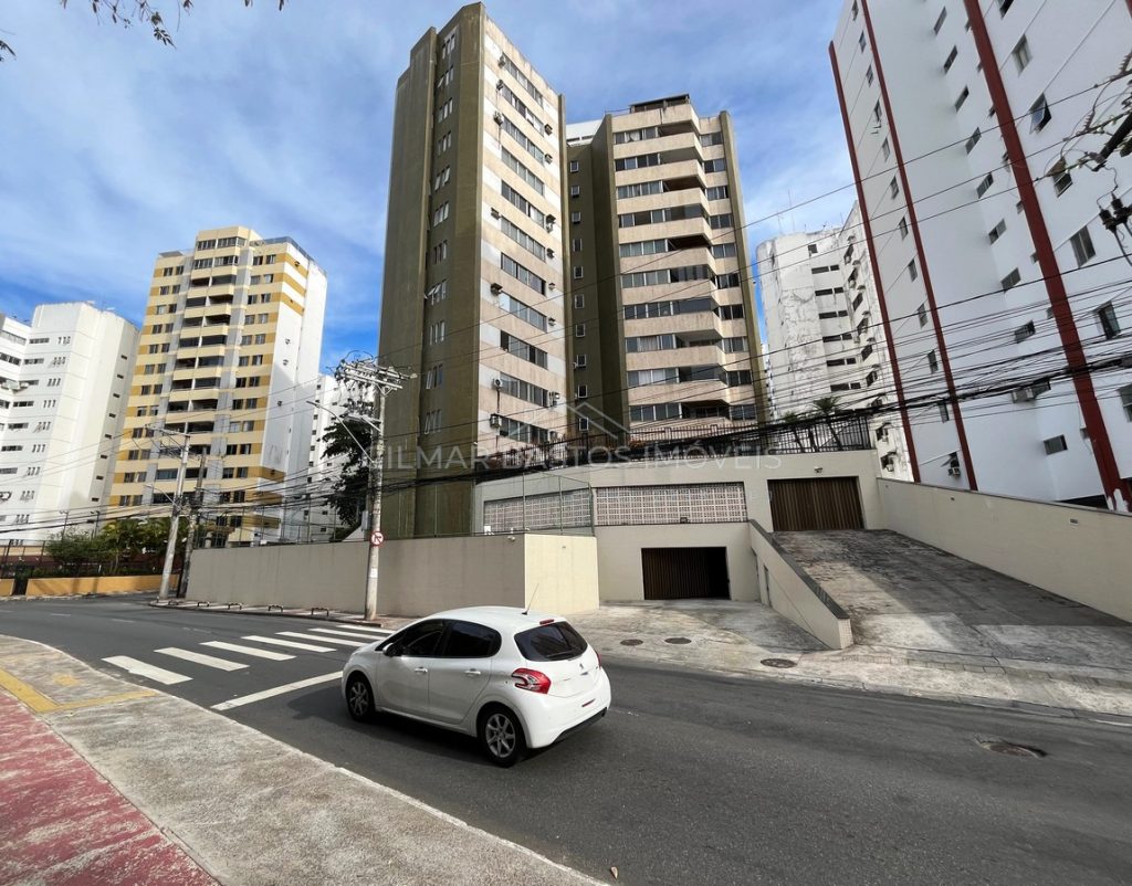 Apartamento 4 quartos, sendo 1 suíte, à venda no bairro da Pituba, em Salvador/BA