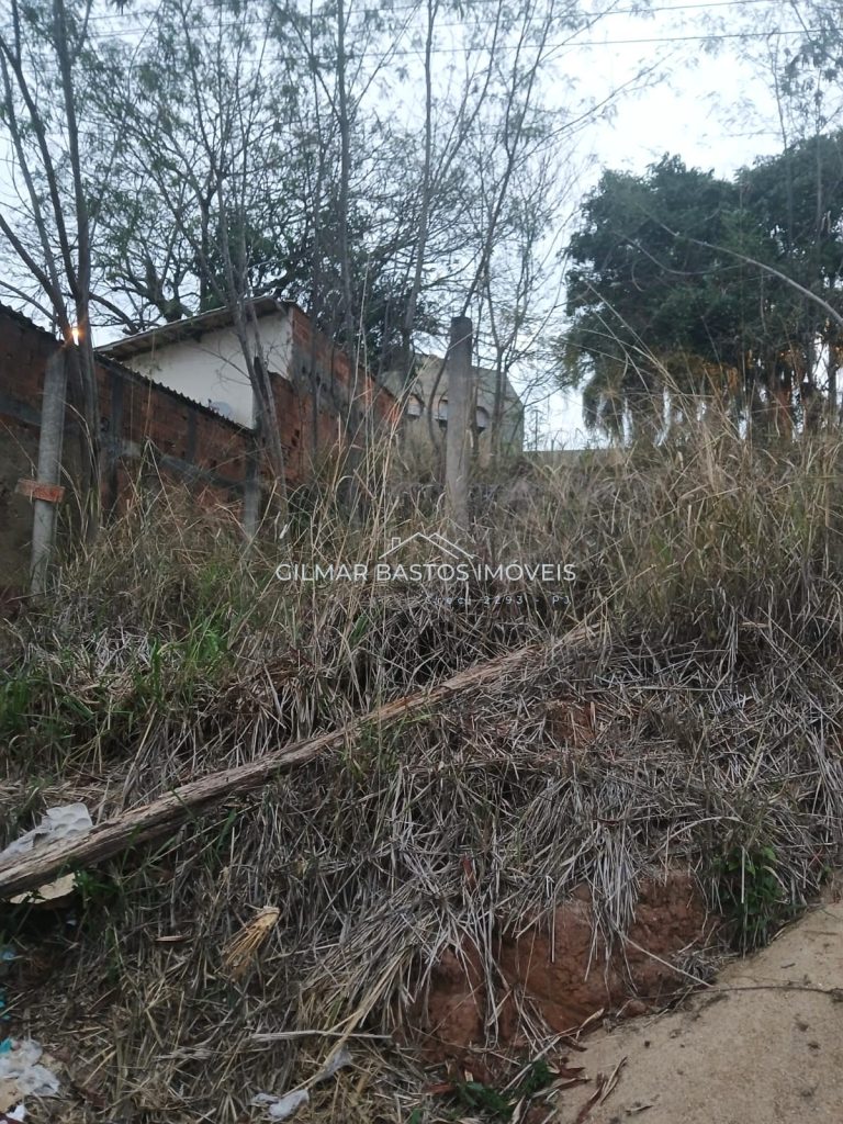 Terreno à venda no Centro da cidade de Três Rios/RJ