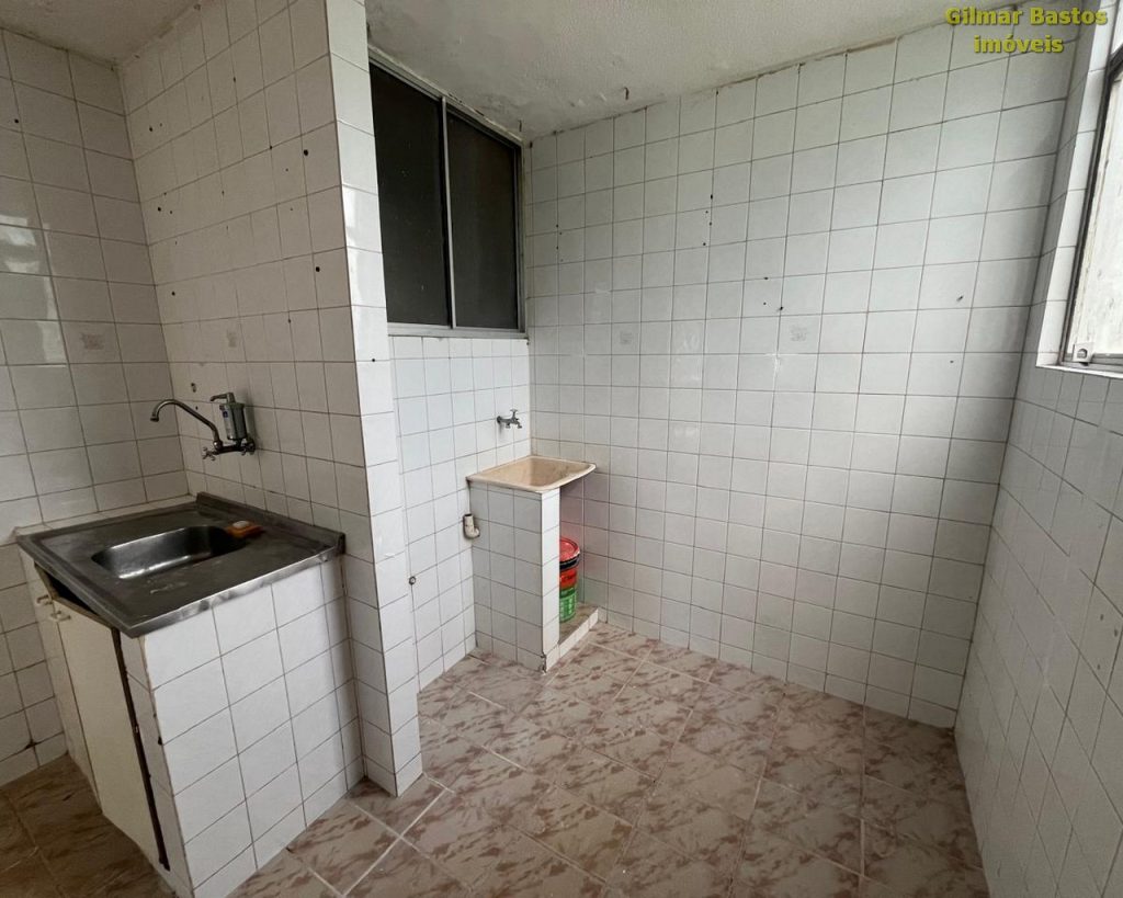 Apartamento 2/4 – Bairro Arraial do Retiro – Condomínio Vila da Palmeiras