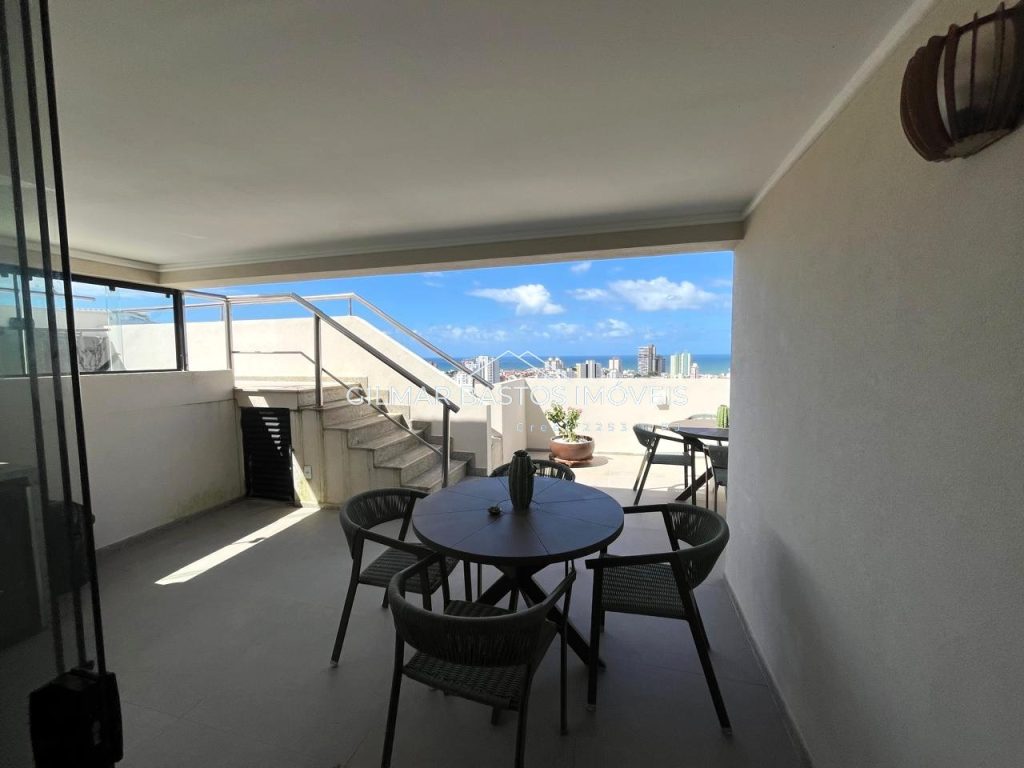 Cobertura com 4 quartos, sendo 2 suítes, à venda no bairro da Pituba, em Salvador/BA