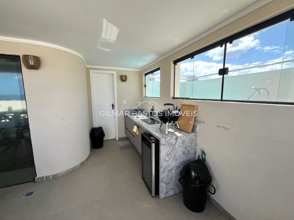 Cobertura com 4 quartos, sendo 2 suítes, à venda no bairro da Pituba, em Salvador/BA