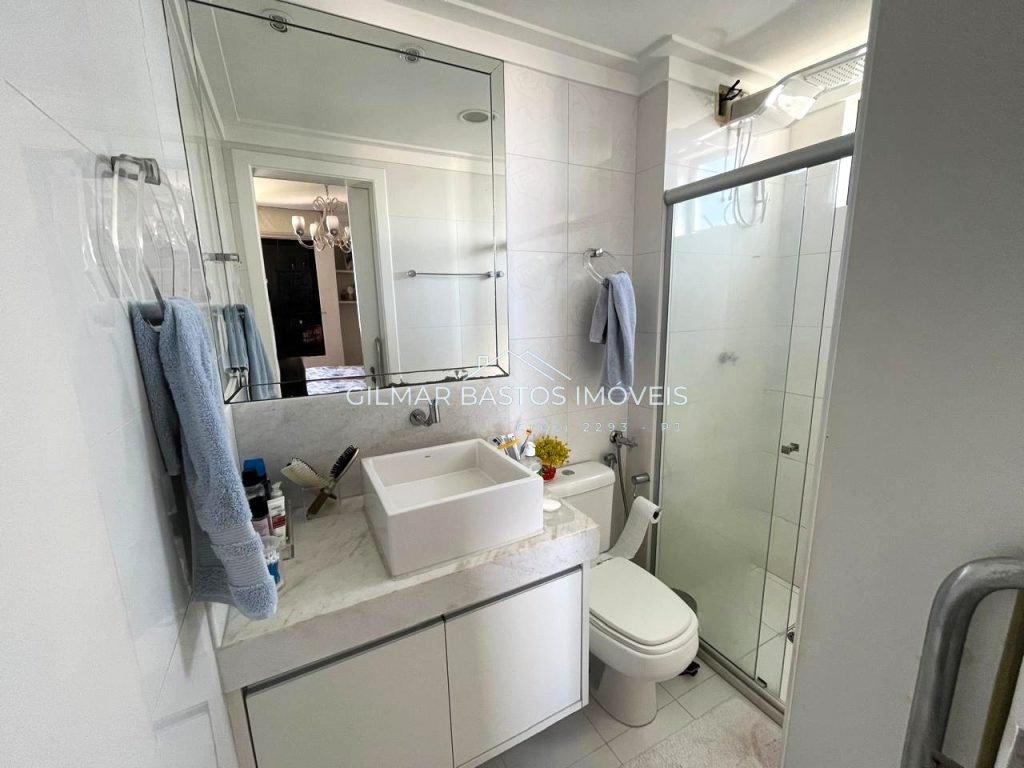 Cobertura com 4 quartos, sendo 2 suítes, à venda no bairro da Pituba, em Salvador/BA
