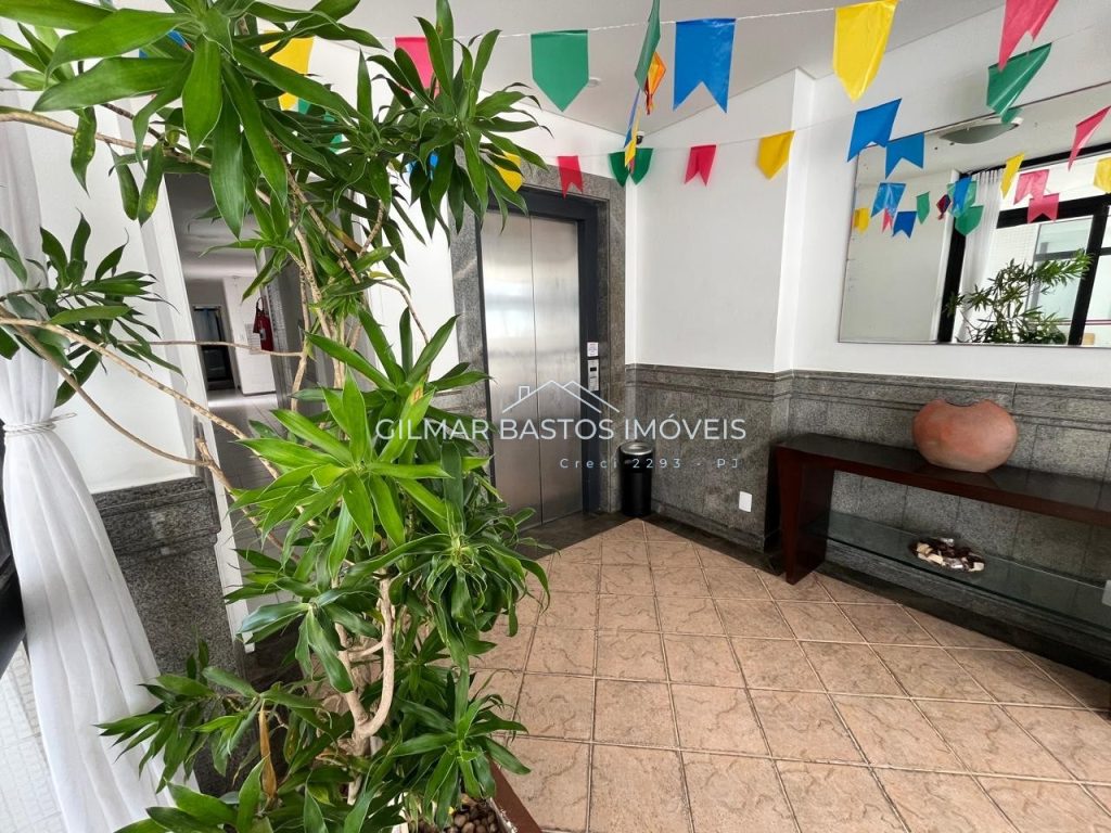 Cobertura com 4 quartos, sendo 2 suítes, à venda no bairro da Pituba, em Salvador/BA